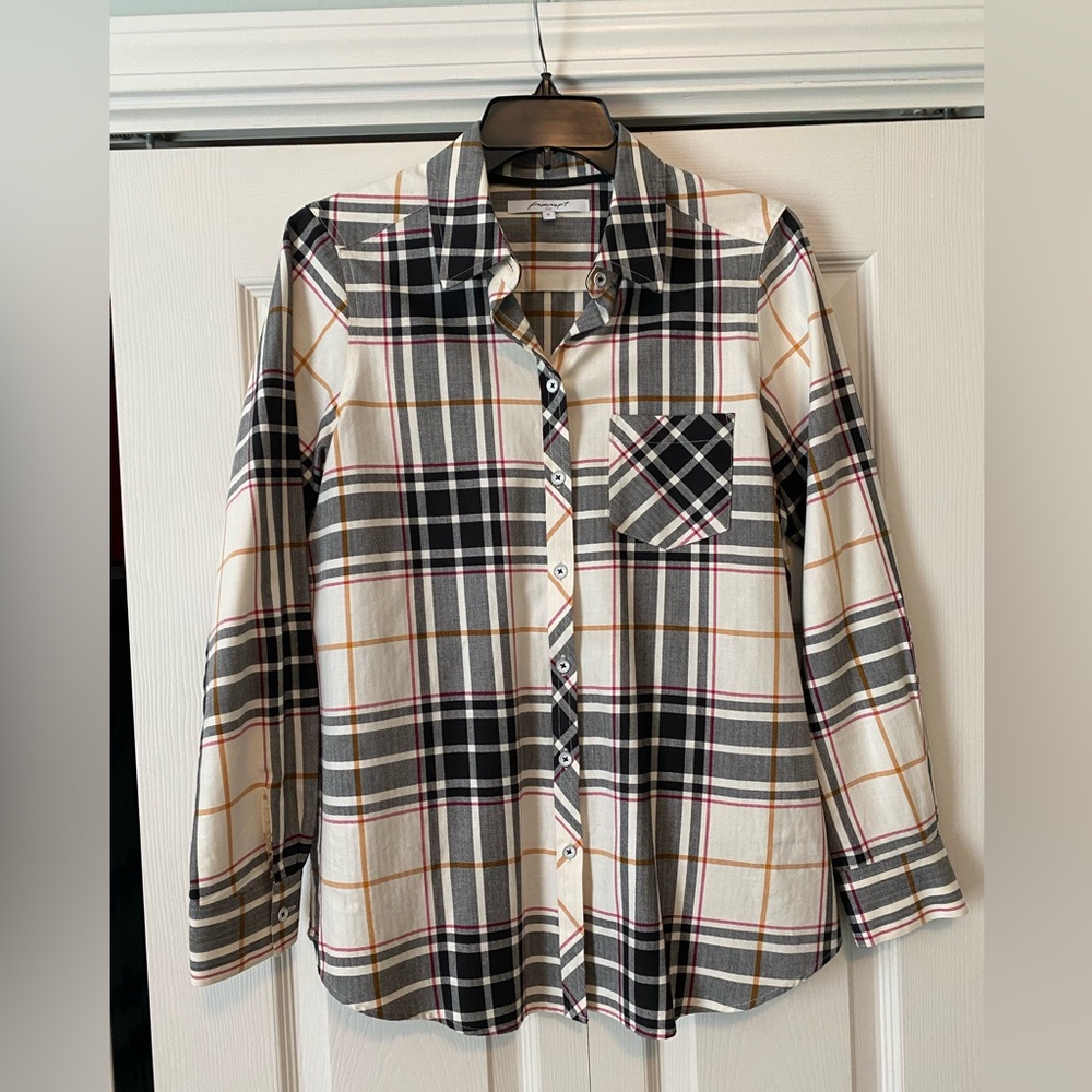 Foxcroft button up blouse, like new